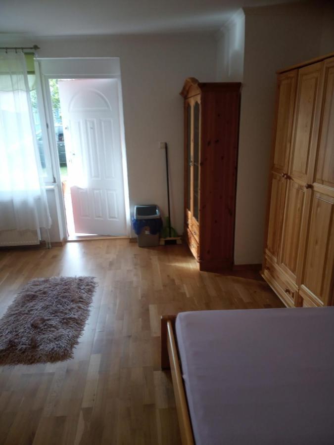 Pokoje Goscinne Tomasz Międzywodzie Exteriér fotografie